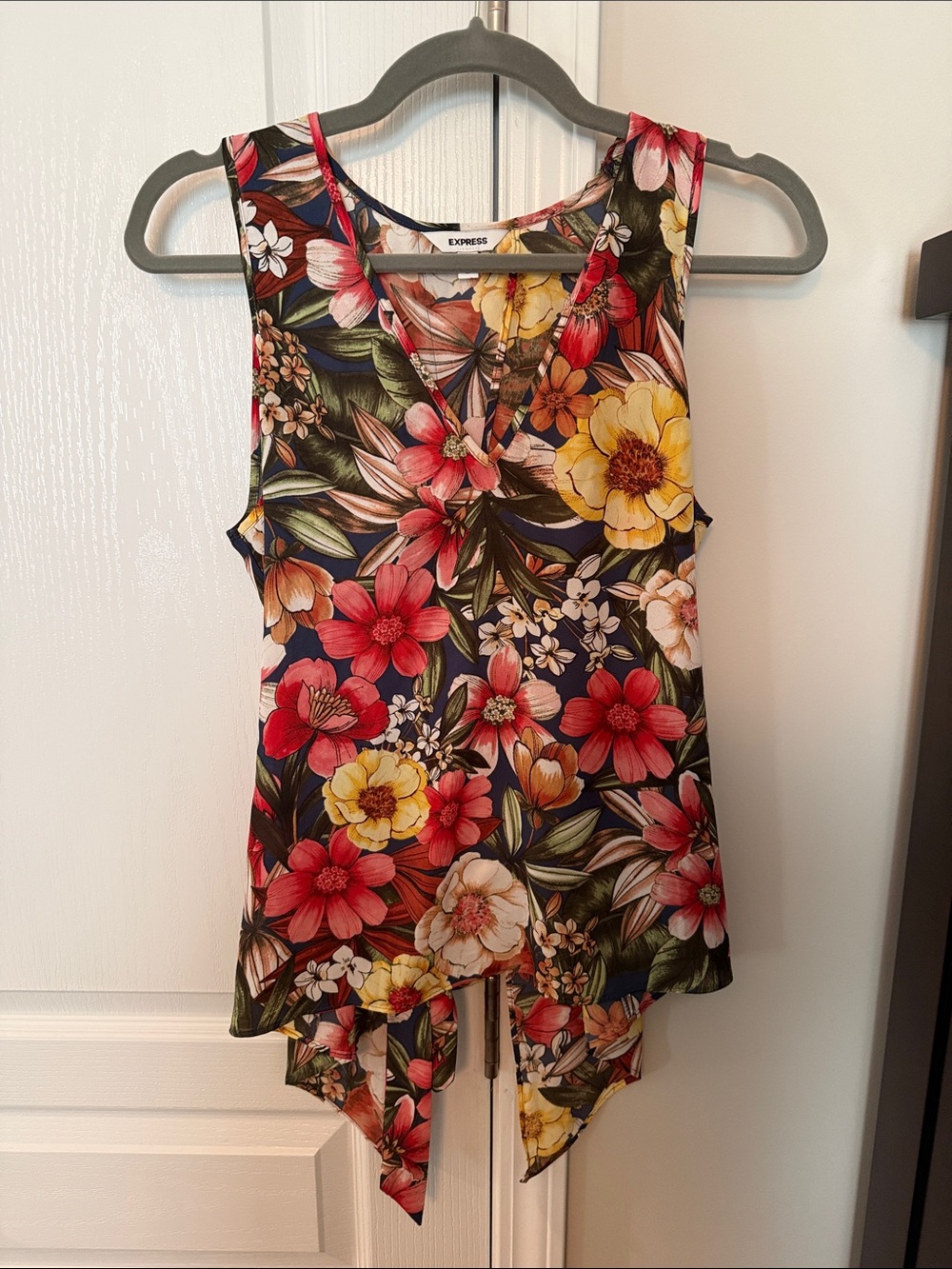Express Summer Floral Tank Top with open back and tie detail